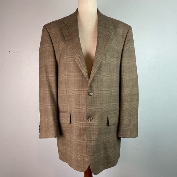 Jos. A. Banks Tan Sport Coat with Notched Lapels and Plaid Pattern Size 41R EUC - Picture 1 of 9